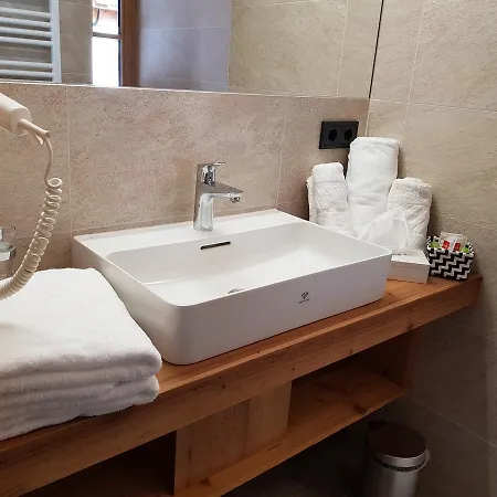 Wildererhuette Helmut تراشر هوهه